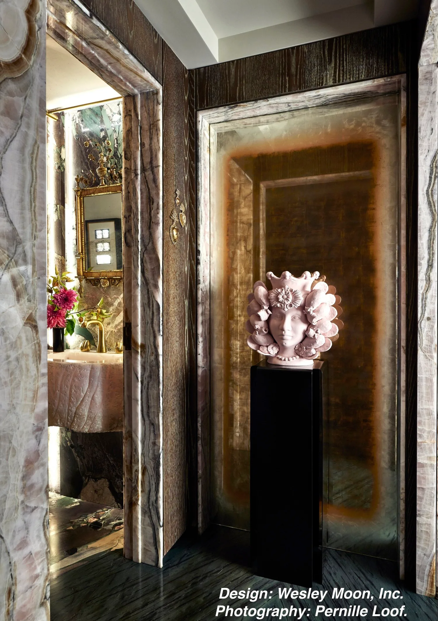 11a Powder Room Vestibule