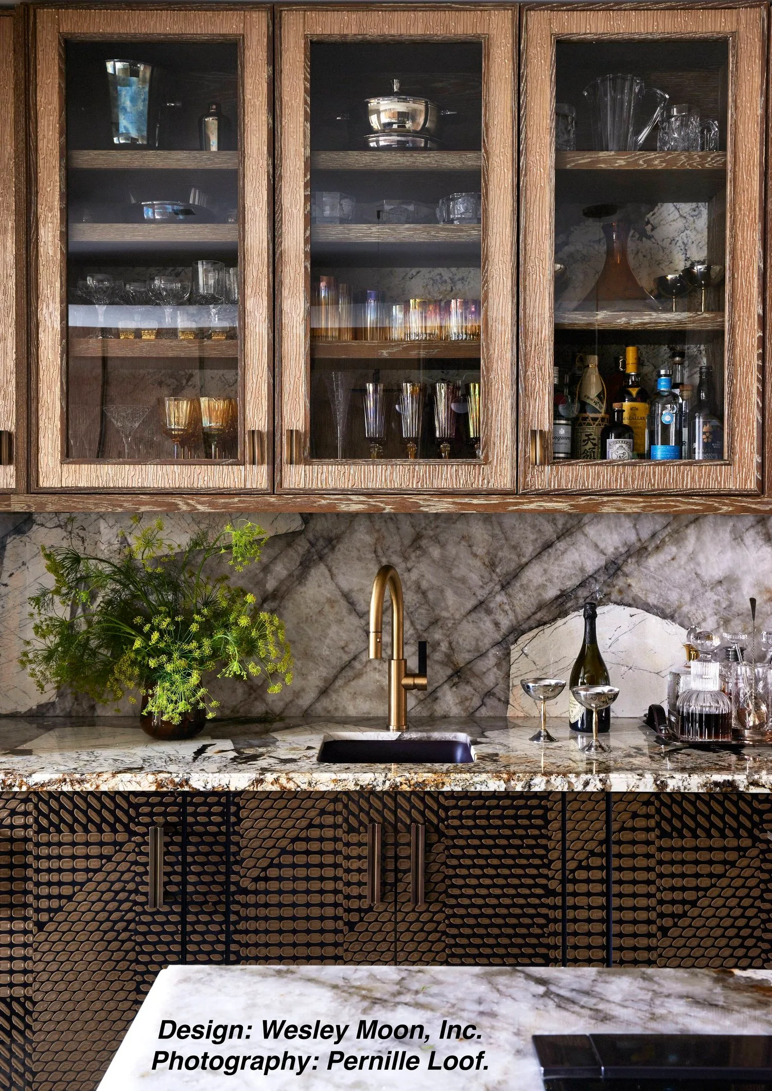 27 Kitchen Bar Crop